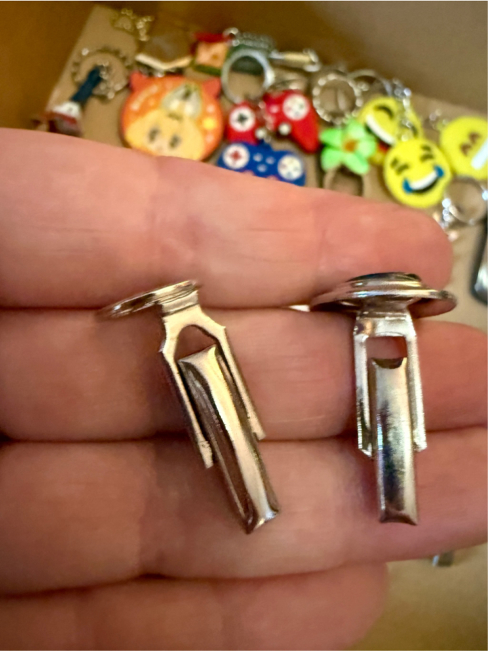 Almost 50 pc misc jewellery pins keychains rings pendants - Picture 11 of 16